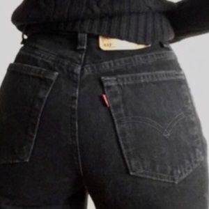 LEVIS vintage 1990s 550 high waisted mom jean